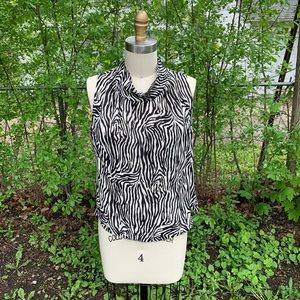 🌹3/$35 Tess sheer zebra mock neck tank